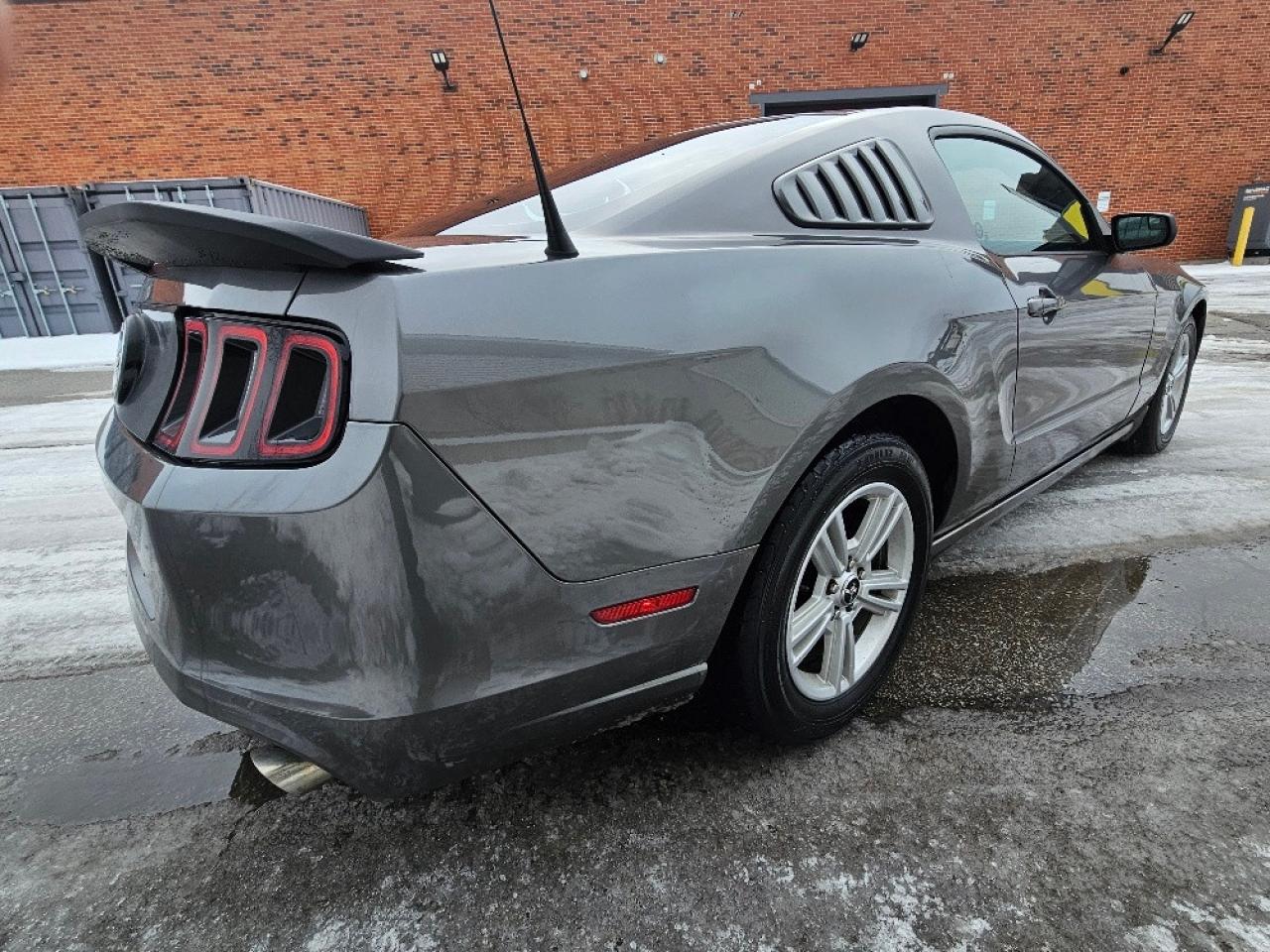 2013 Ford Mustang COUPE V6 **AUTOMATIC-ONLY 86,000KM-CERTIFIED** Photo4