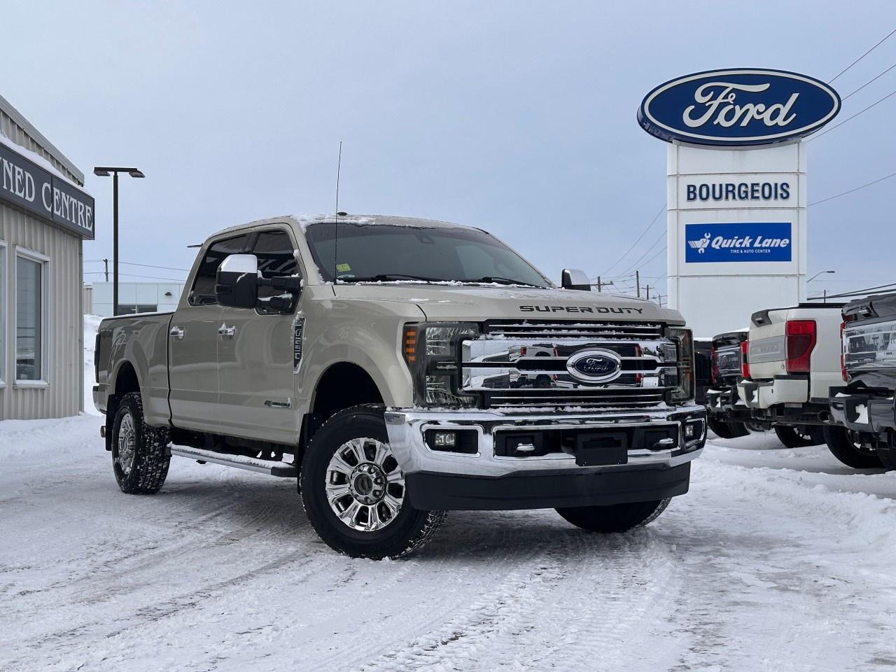 2017 Ford F-250 Super Duty SRW LARIAT 4WD CREW CAB 6.75' BOX Photo0