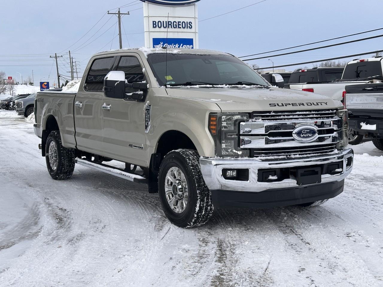 2017 Ford F-250 Super Duty SRW LARIAT 4WD CREW CAB 6.75' BOX Photo