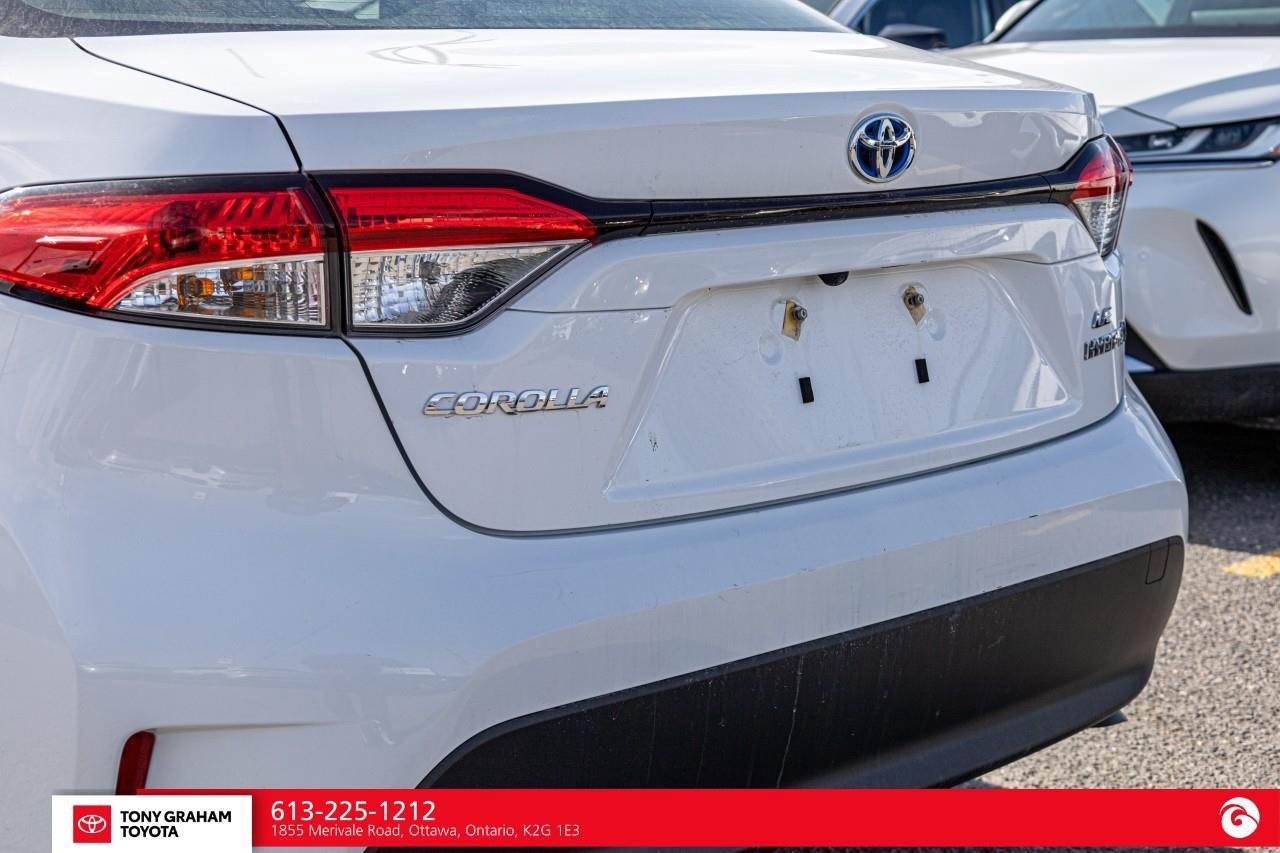 2024 Toyota Corolla Hybrid LE Photo