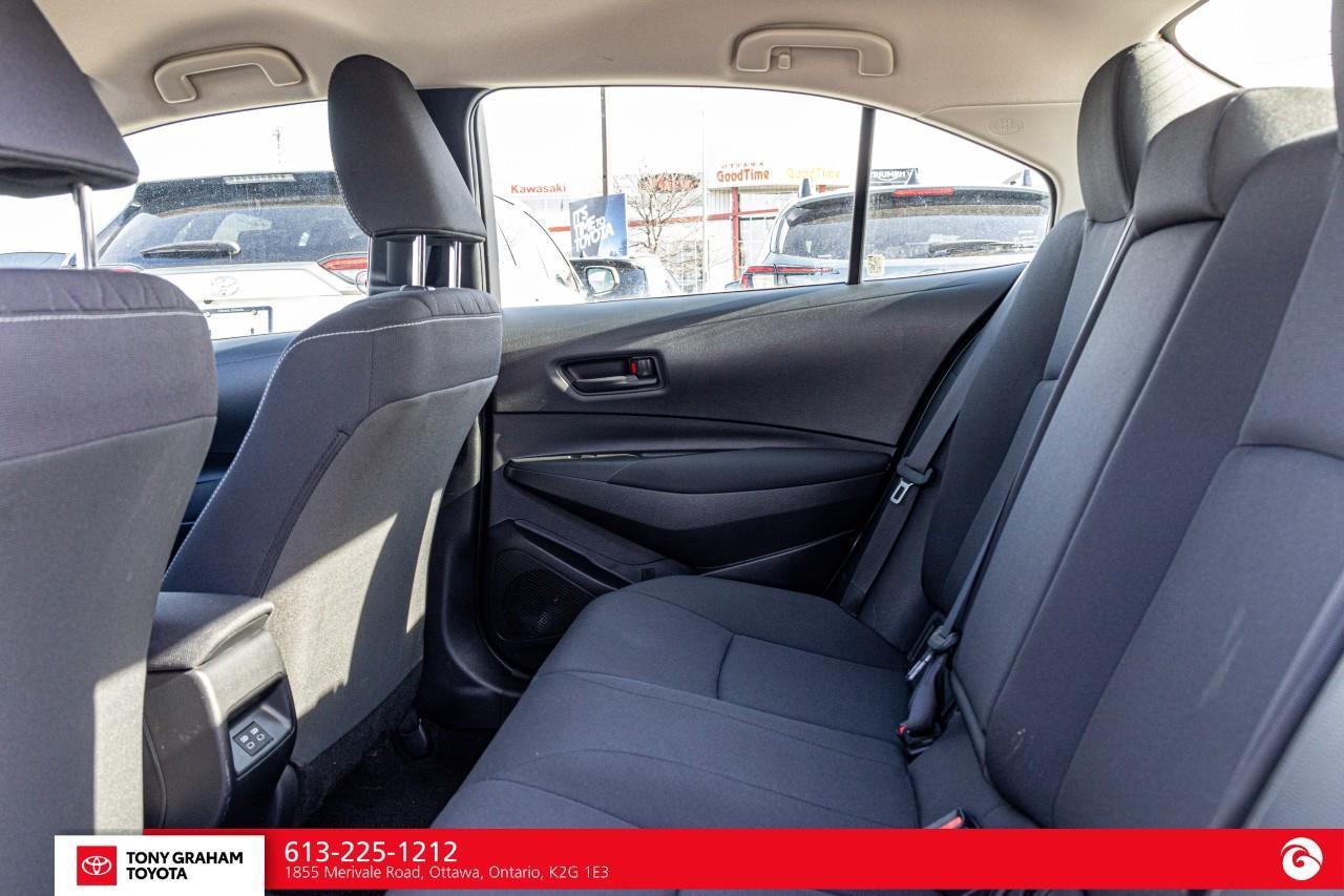 2024 Toyota Corolla Hybrid LE Photo