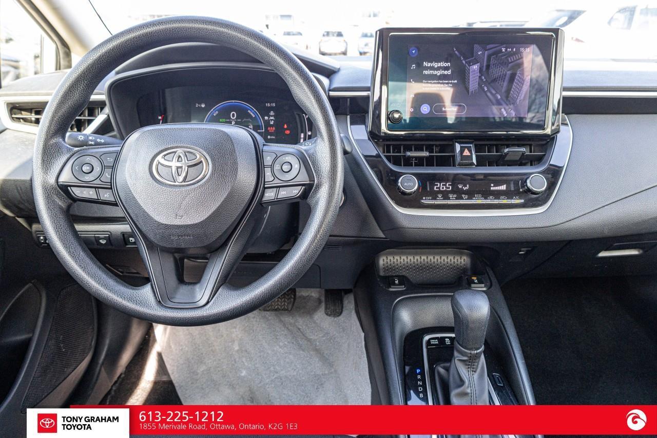 2024 Toyota Corolla Hybrid LE Photo