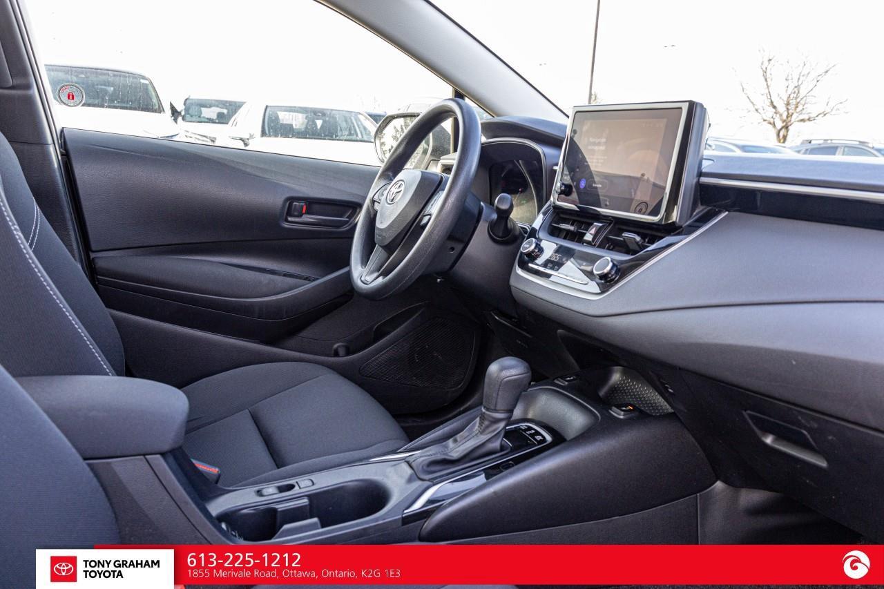 2024 Toyota Corolla Hybrid LE Photo