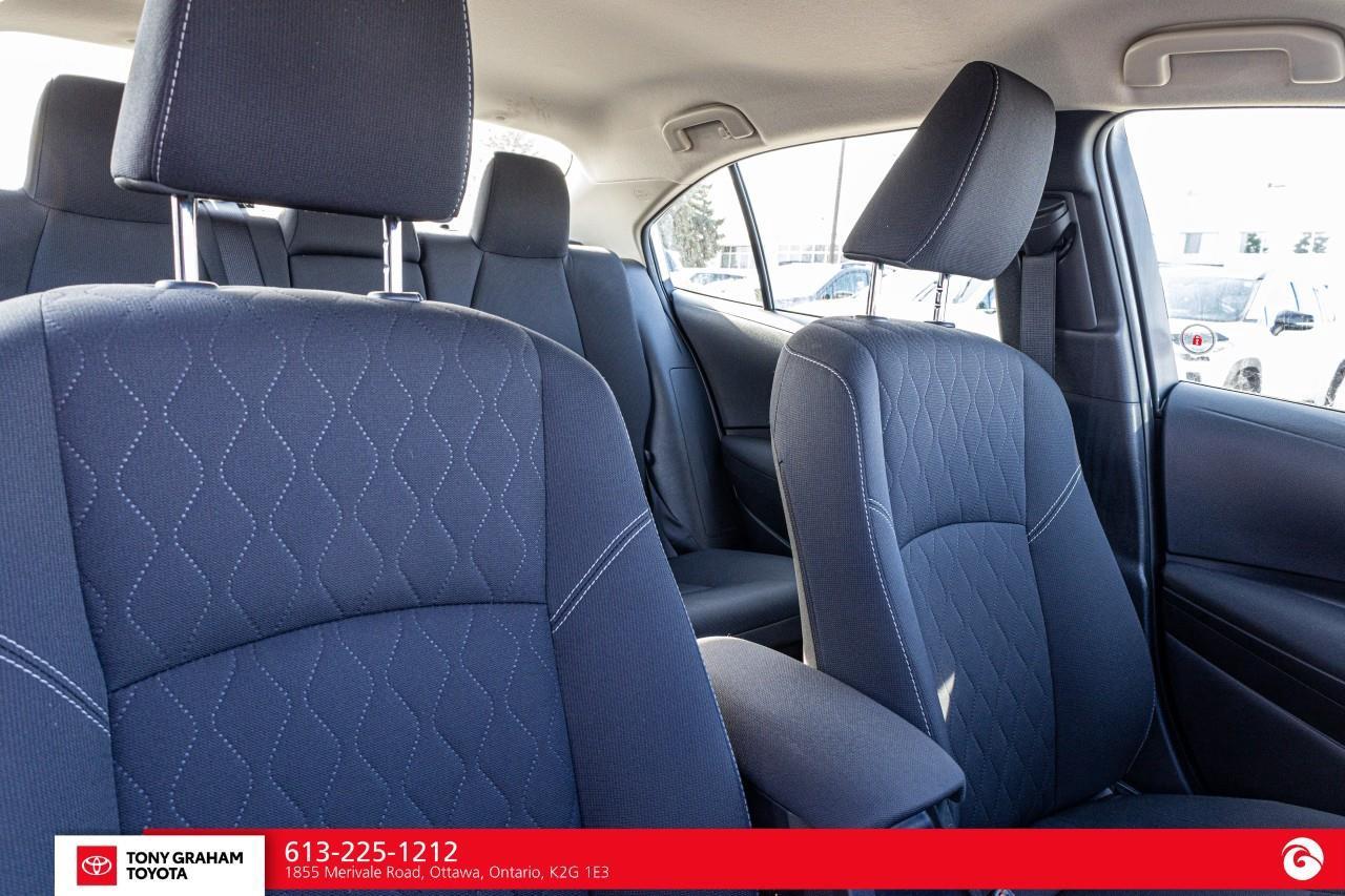 2024 Toyota Corolla Hybrid LE Photo