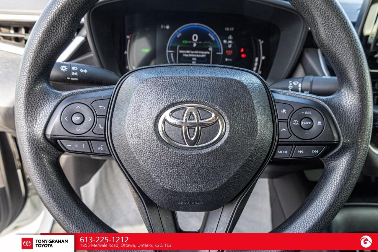 2024 Toyota Corolla Hybrid LE Photo