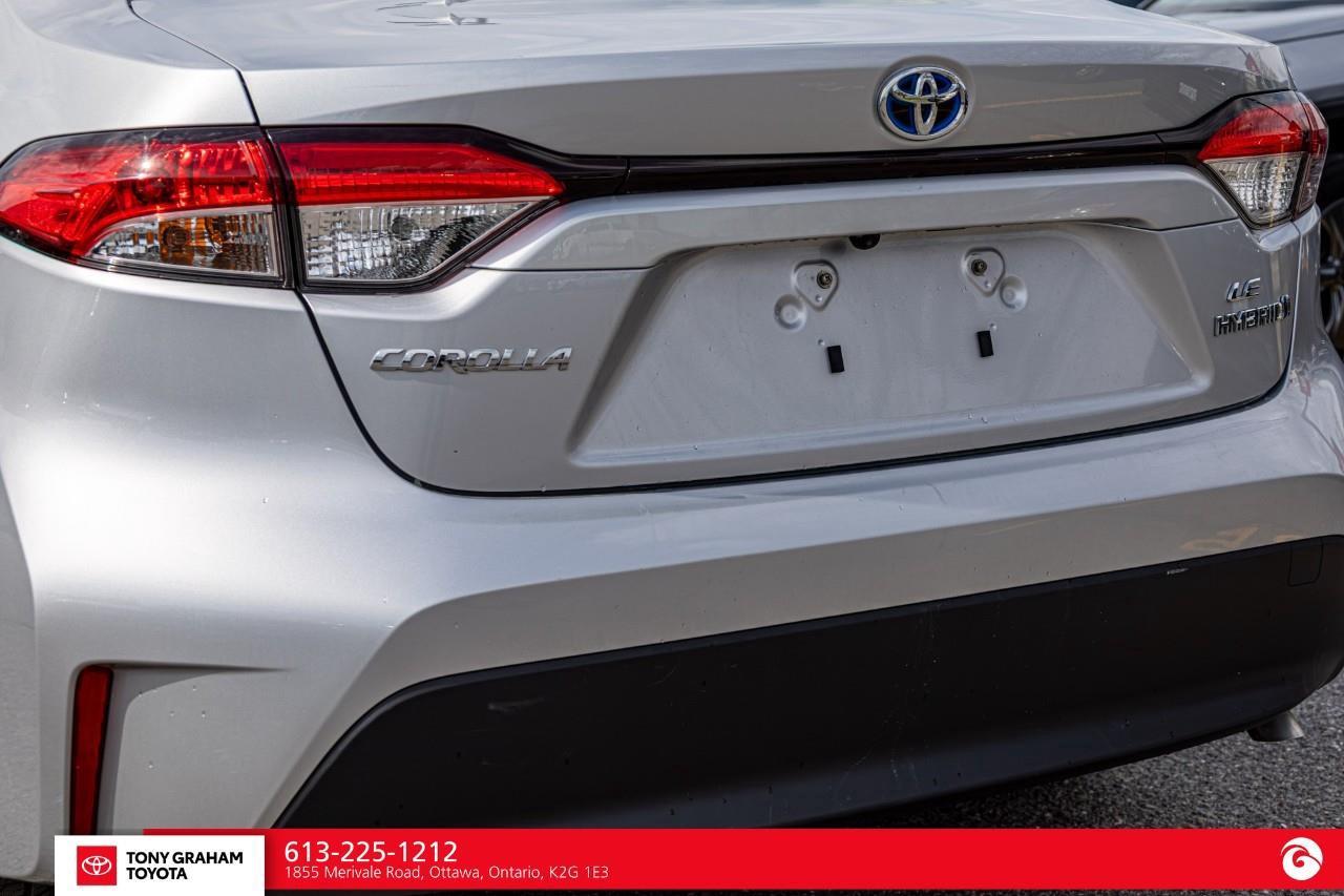 2024 Toyota Corolla Hybrid LE Photo