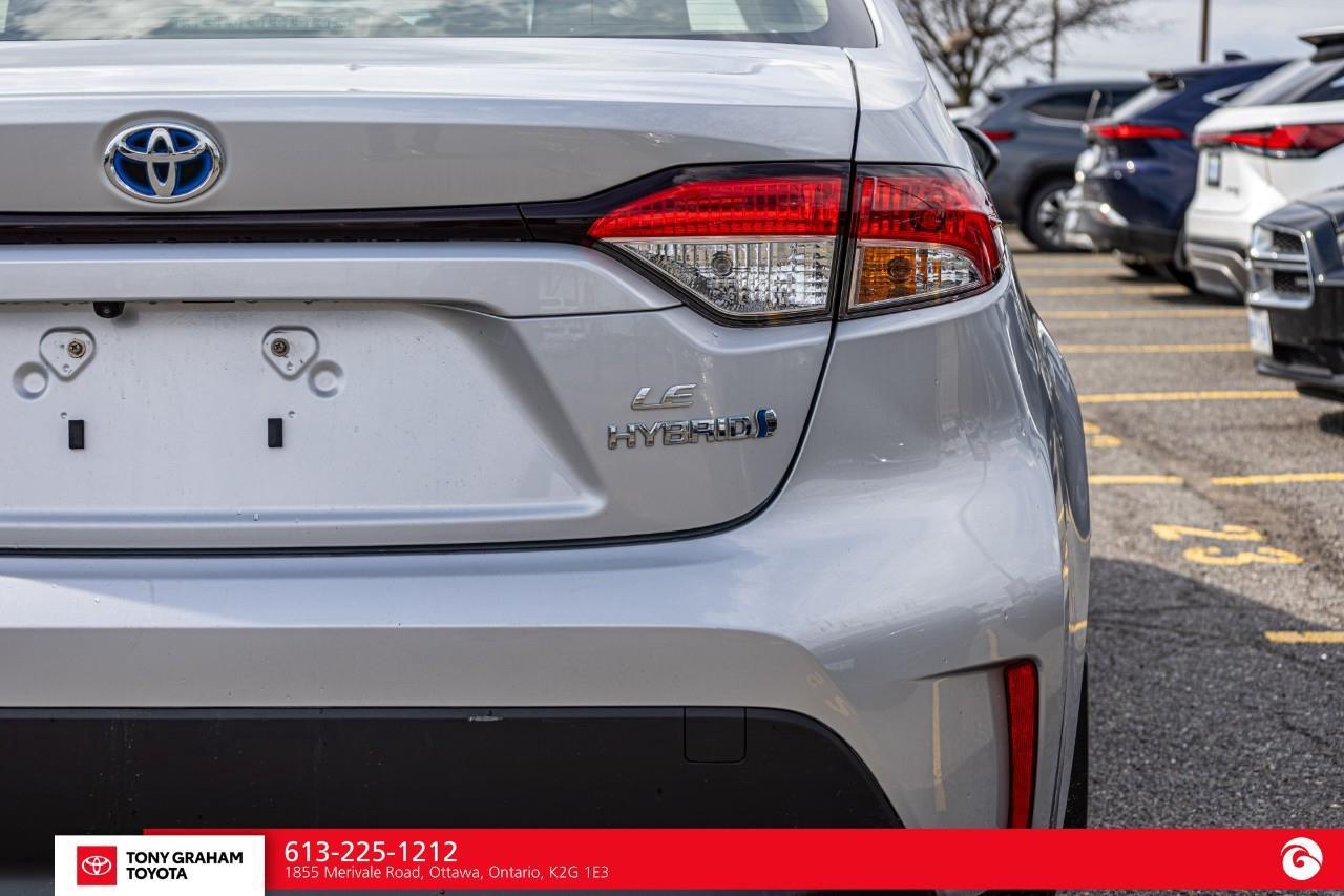 2024 Toyota Corolla Hybrid LE Photo