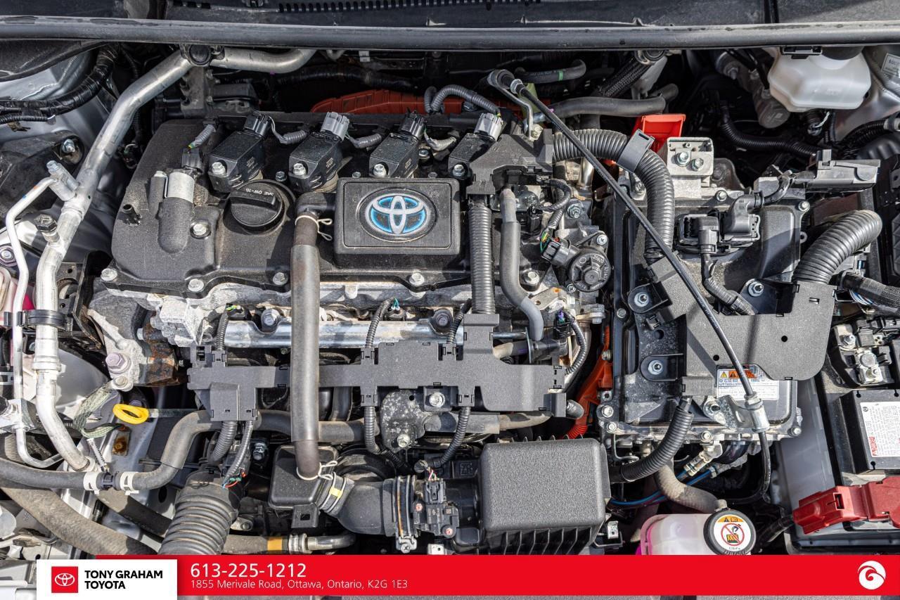 2024 Toyota Corolla Hybrid LE Photo