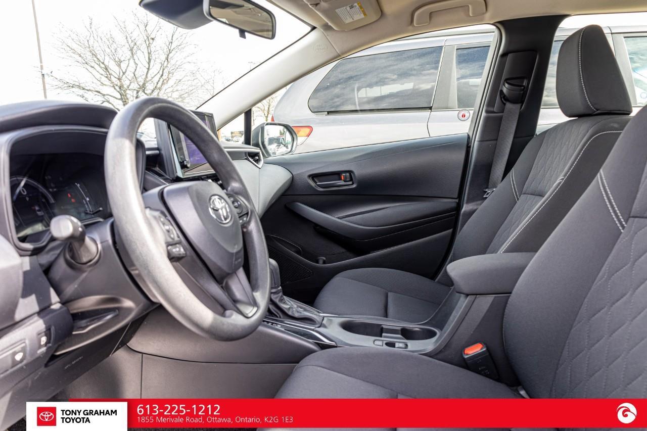 2024 Toyota Corolla Hybrid LE Photo