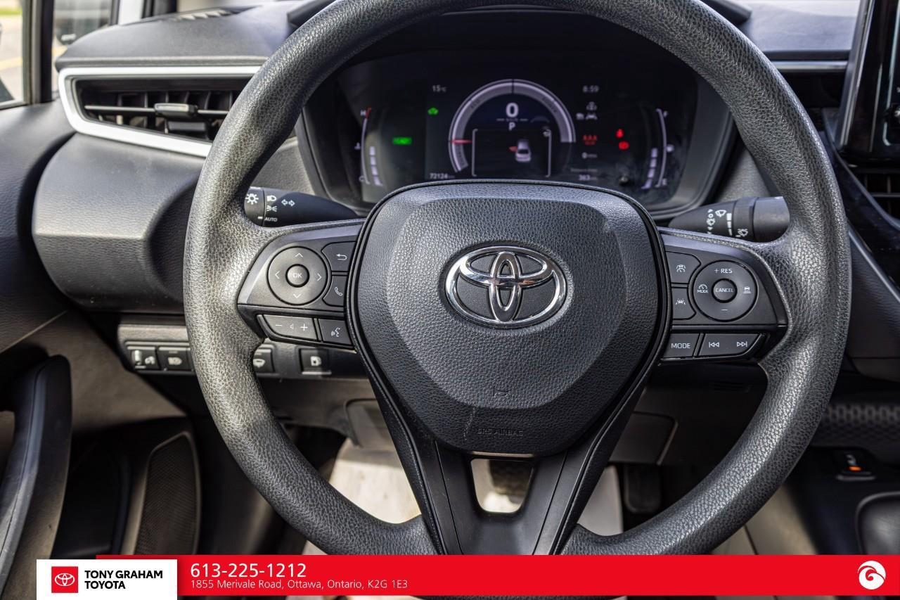2024 Toyota Corolla Hybrid LE Photo