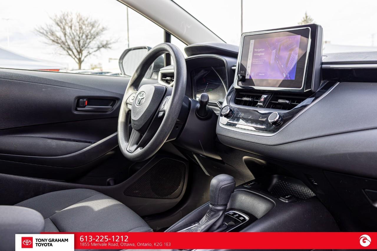 2024 Toyota Corolla Hybrid LE Photo