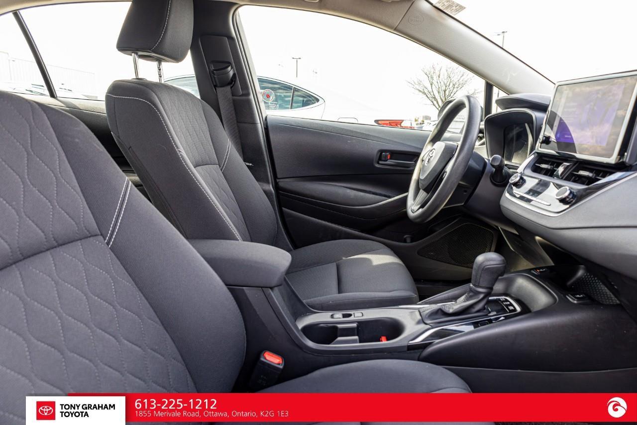 2024 Toyota Corolla Hybrid LE Photo