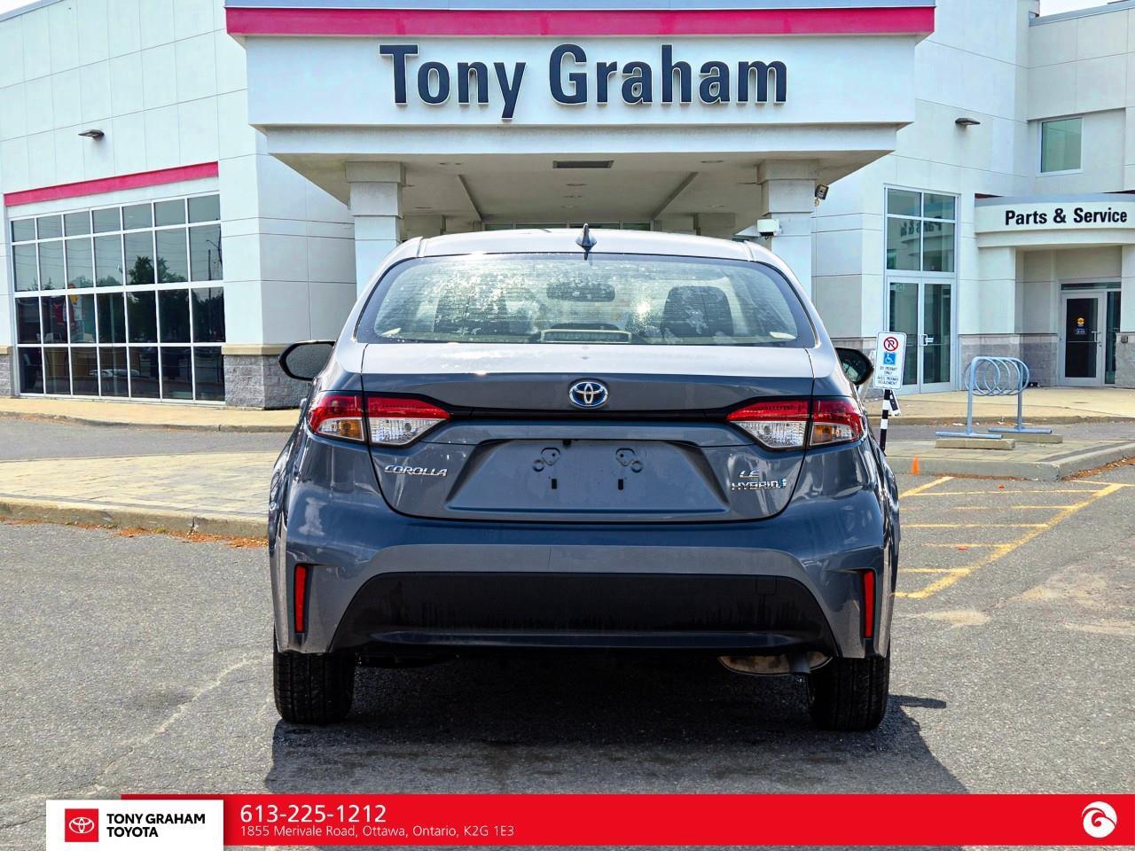 2024 Toyota Corolla Hybrid LE Photo4