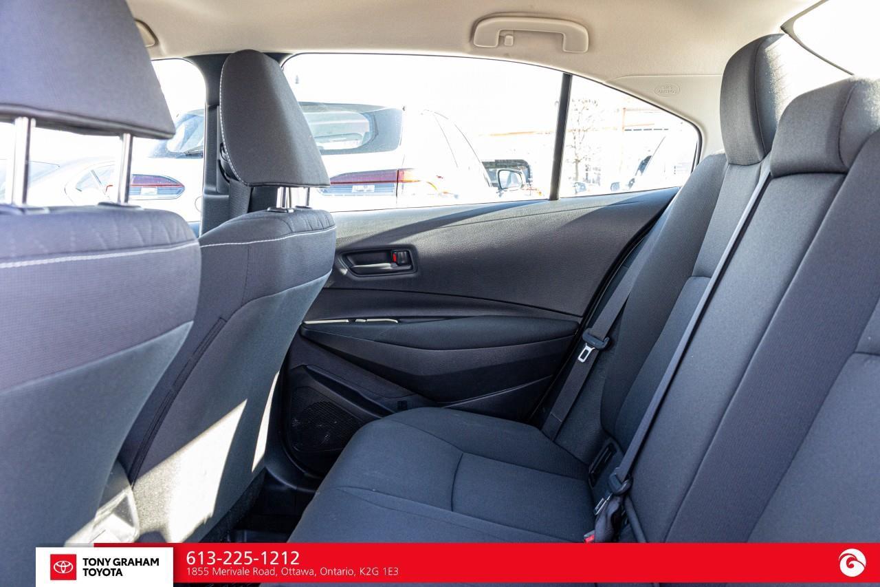 2024 Toyota Corolla Hybrid LE Photo