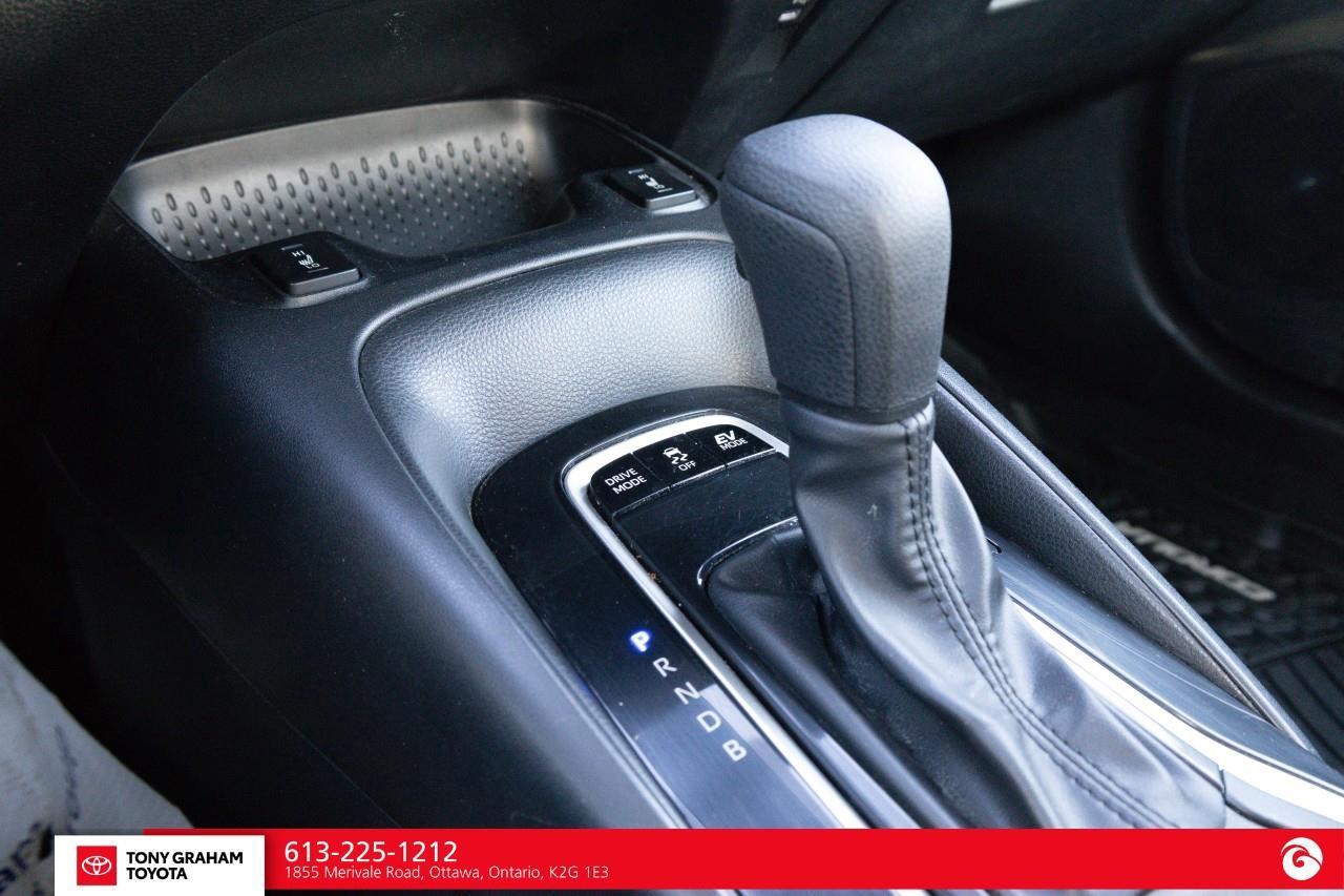 2024 Toyota Corolla Hybrid LE Photo