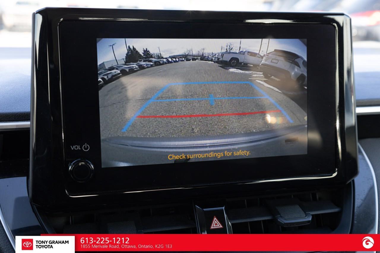 2024 Toyota Corolla Hybrid LE Photo