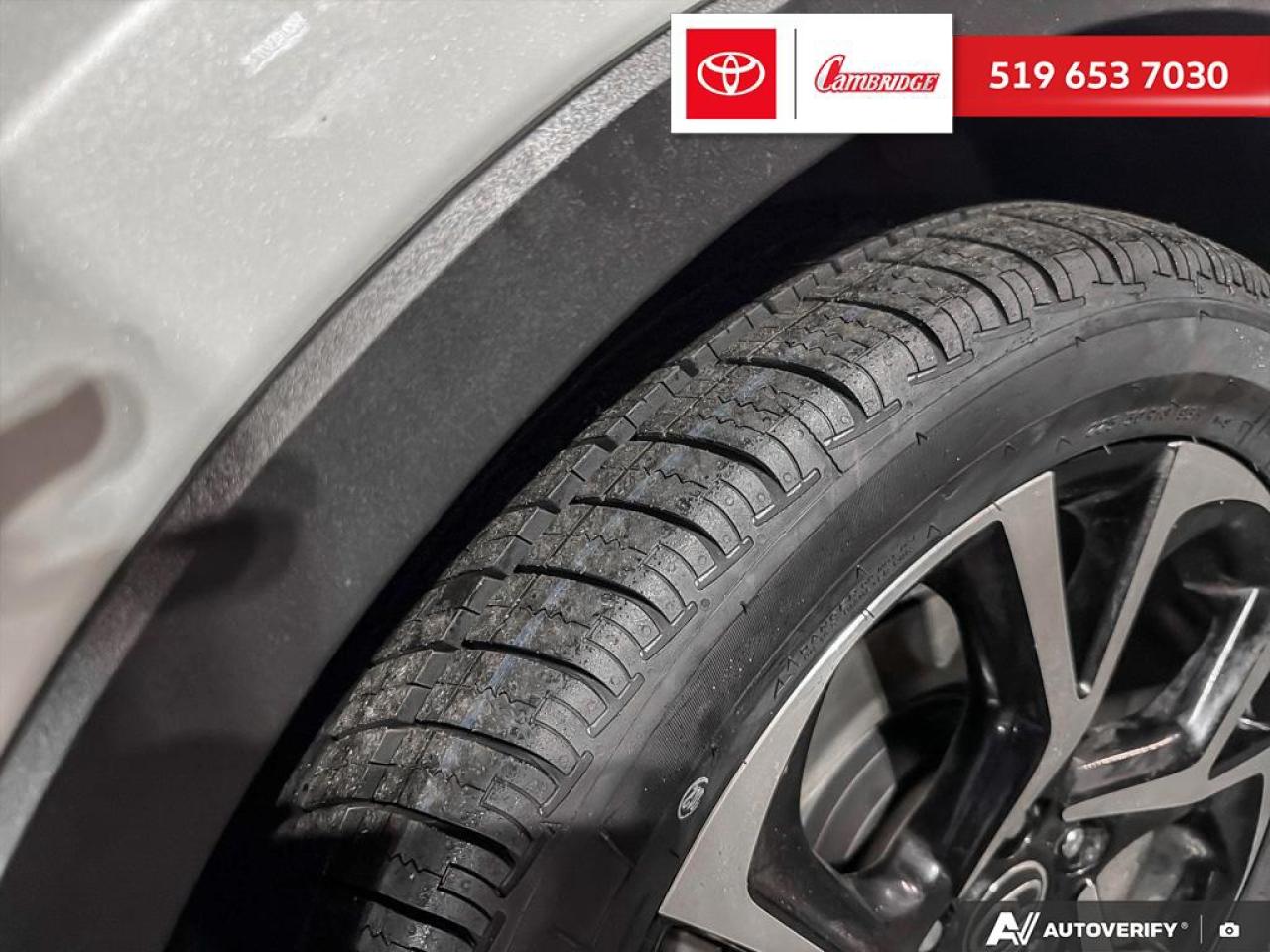 2021 Toyota C-HR XLE Premium Photo