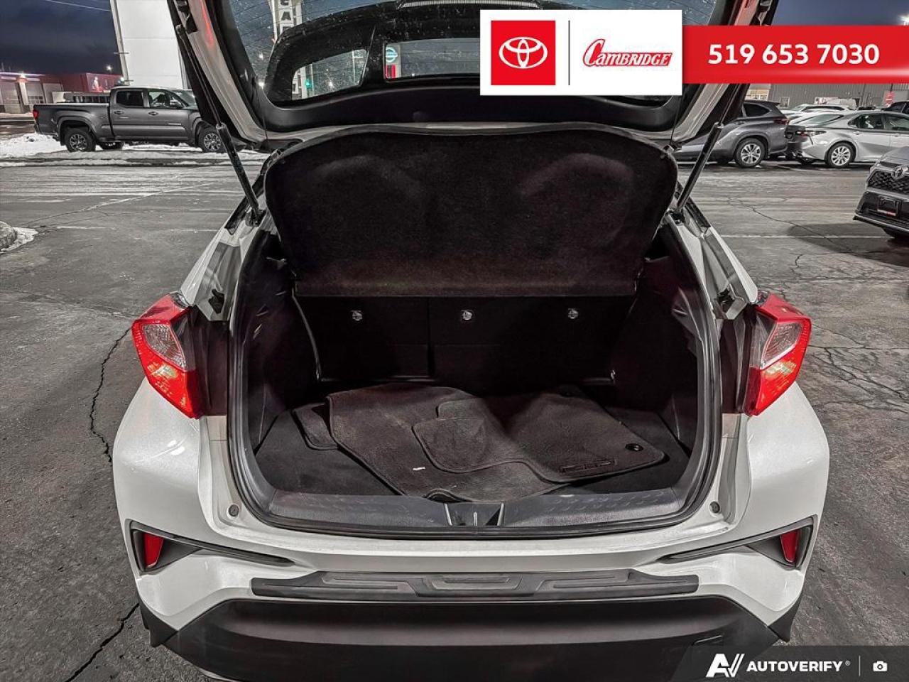 2021 Toyota C-HR XLE Premium Photo