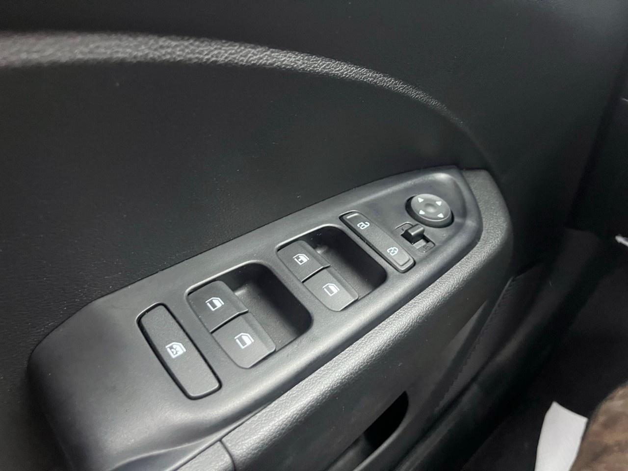 2021 Hyundai Venue Trend IVT Photo