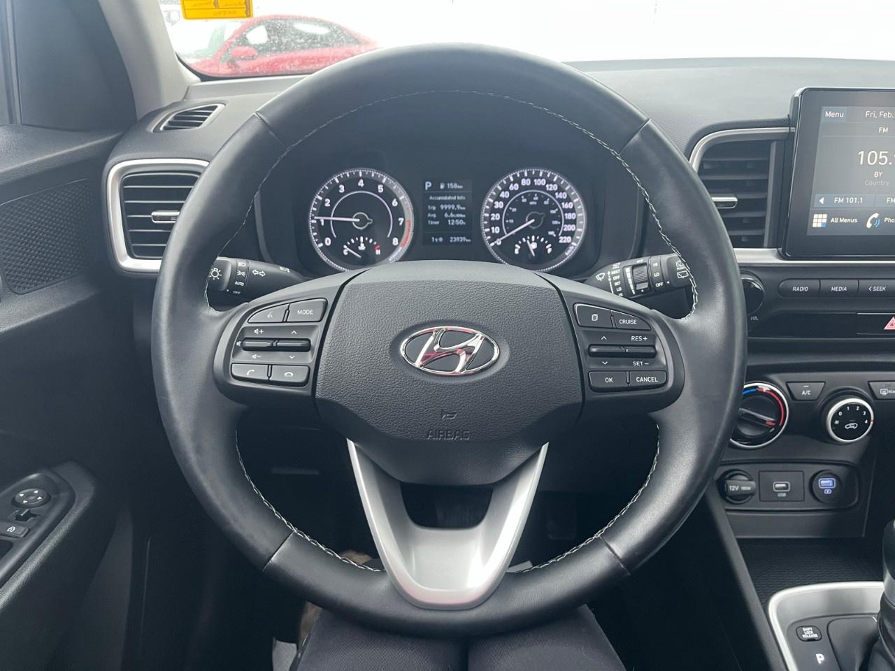 2021 Hyundai Venue Trend IVT Photo