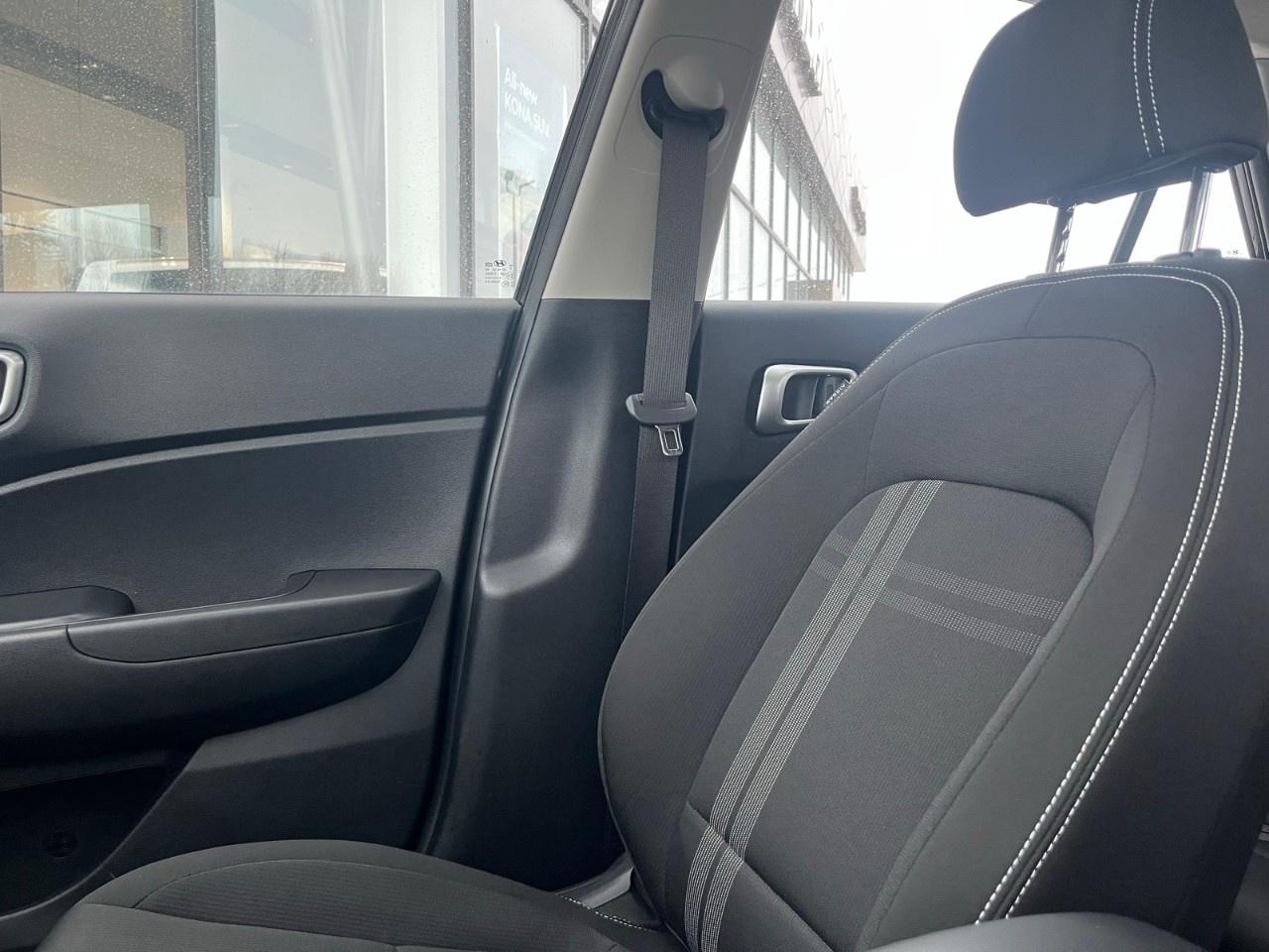 2021 Hyundai Venue Trend IVT Photo