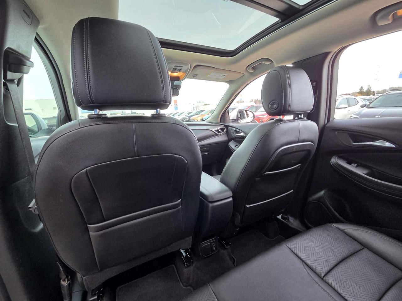 2022 Buick Encore GX Essence One Owner | Leather | Nav | Sunroof | Tech Package | 18" Wheels Photo