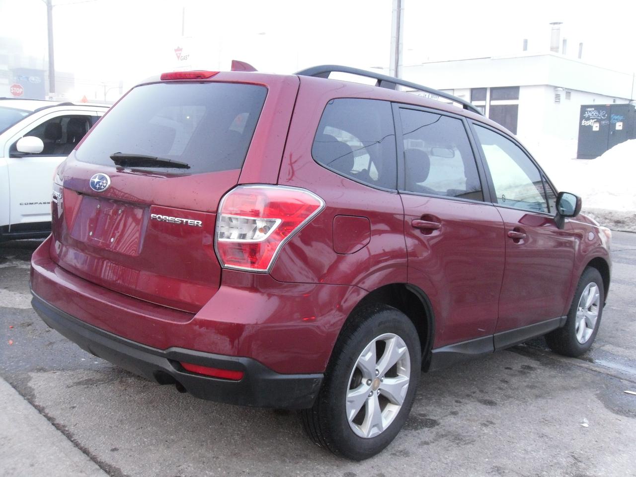 2016 Subaru Forester 5dr Wgn CVT 2.5i Convenience Photo3