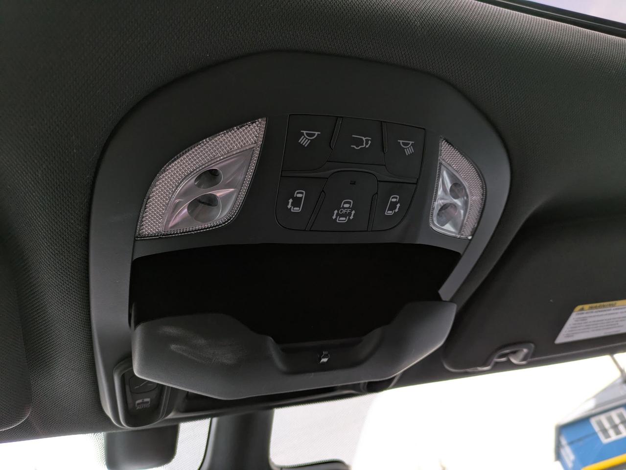 2021 Chrysler Pacifica TOURING-L Plus FWD Photo