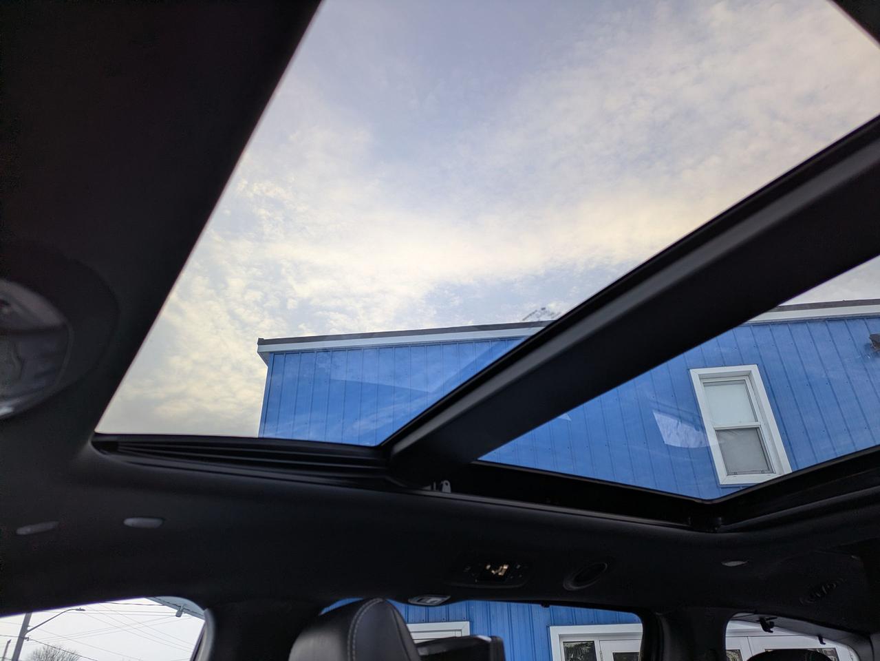 2021 Chrysler Pacifica TOURING-L Plus FWD Photo