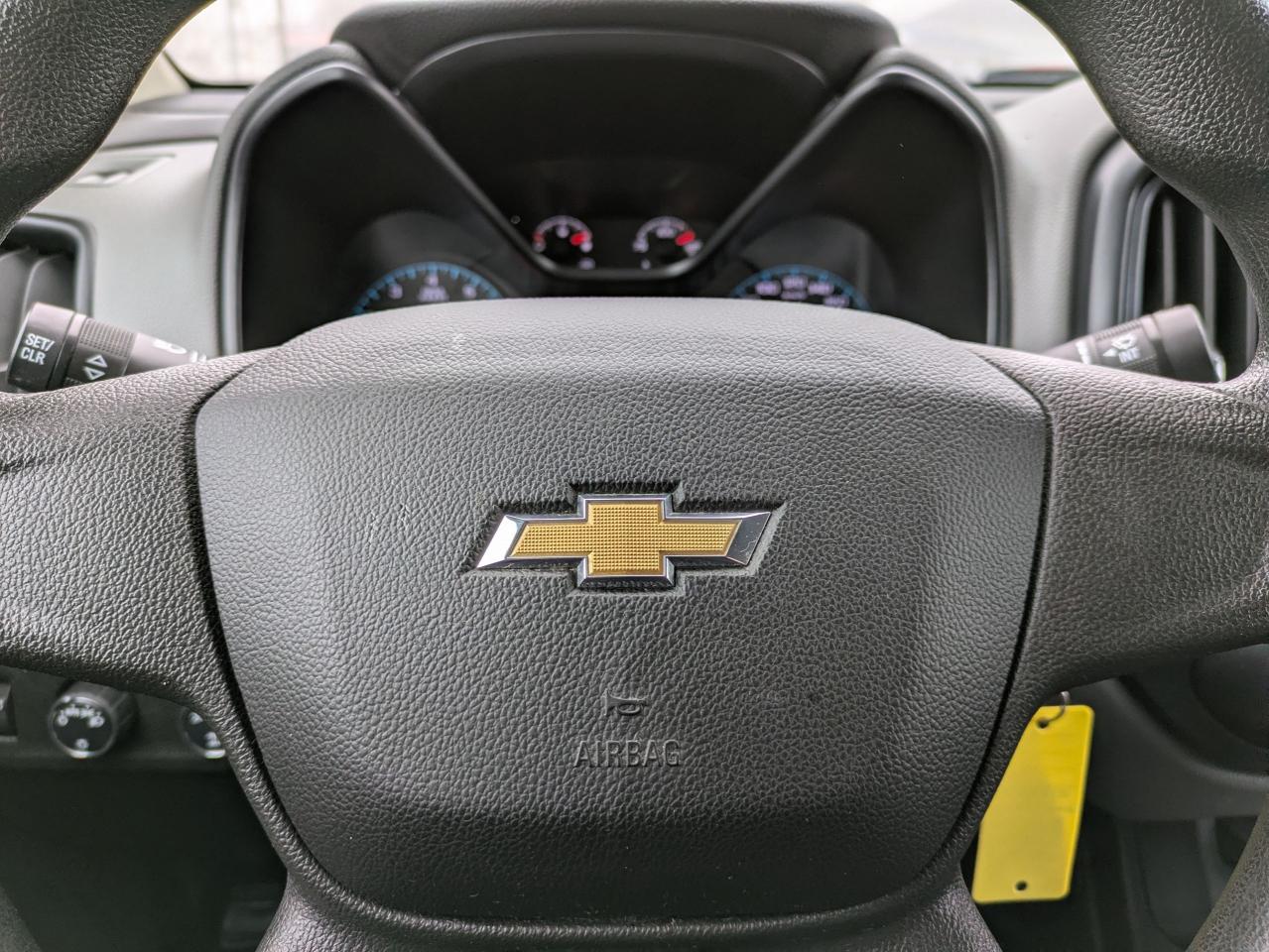 2017 Chevrolet Colorado 4WD Ext Cab 128.3" WT Photo