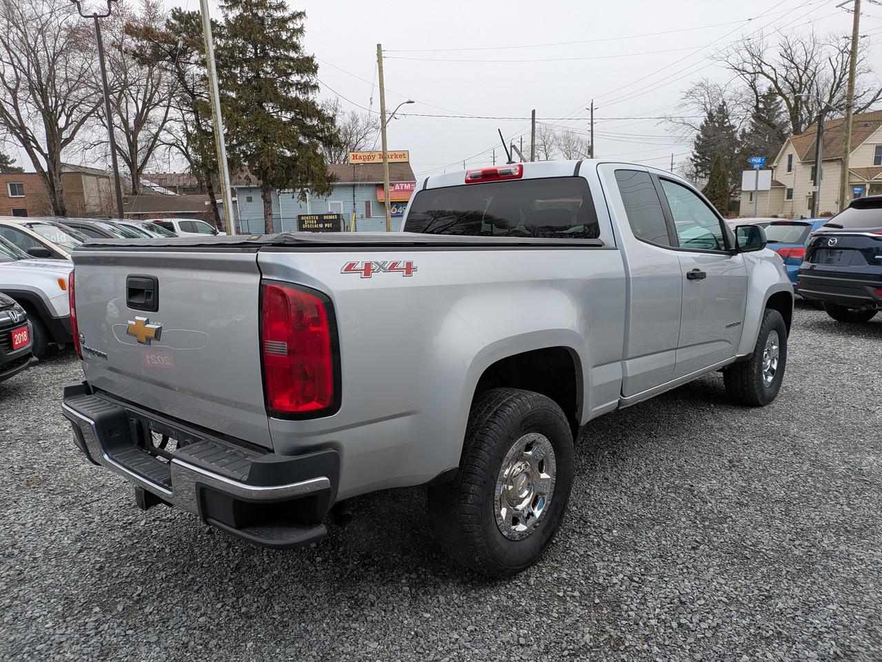2017 Chevrolet Colorado 4WD Ext Cab 128.3" WT Photo4