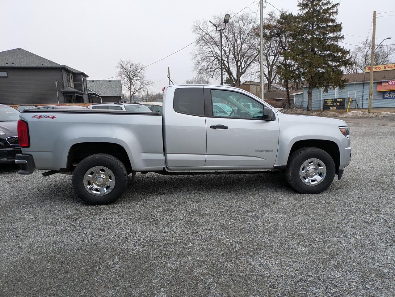 2017 Chevrolet Colorado 4WD Ext Cab 128.3" WT Photo