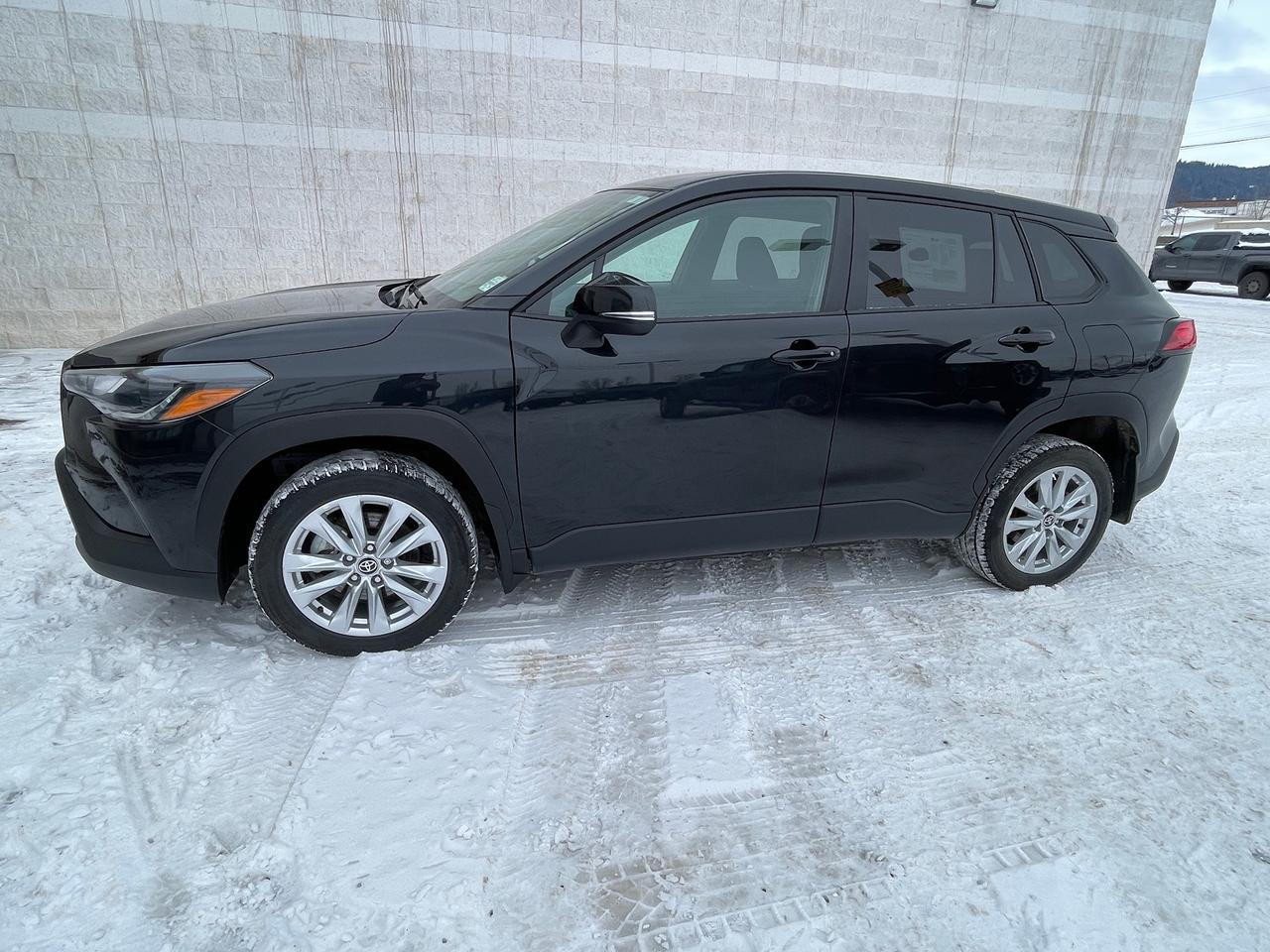 2025 Toyota Corolla Cross LE