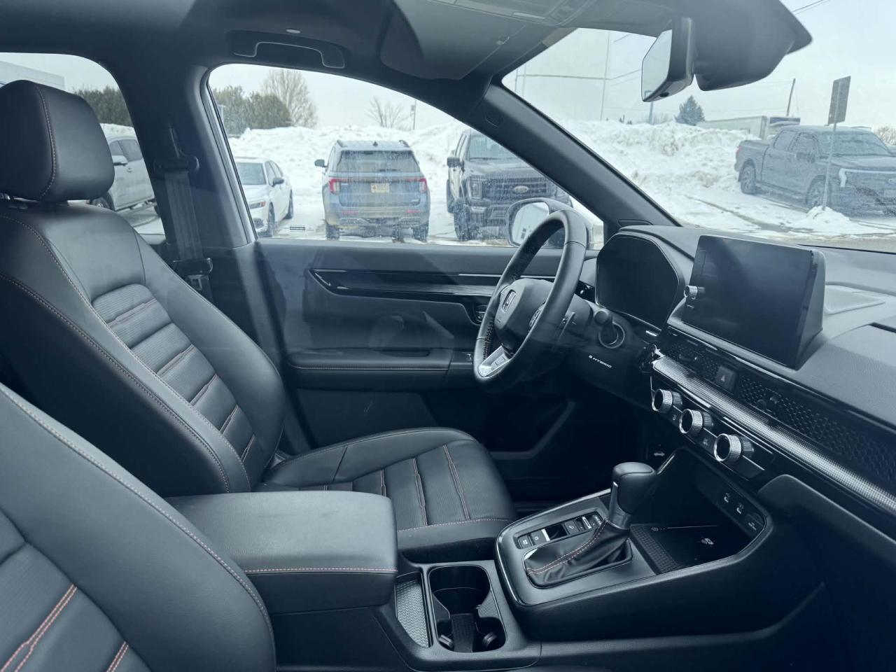 2026 Honda CR-V Touring Photo5