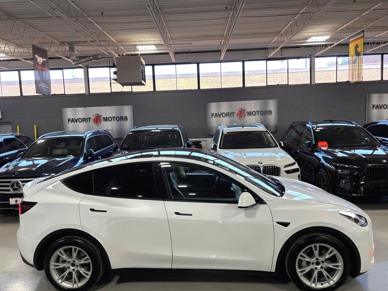 2022 Tesla Model Y Long Range AWD|DUALMOTOR|ACCELBOOST|AUTOPILOT|NAV| Photo2