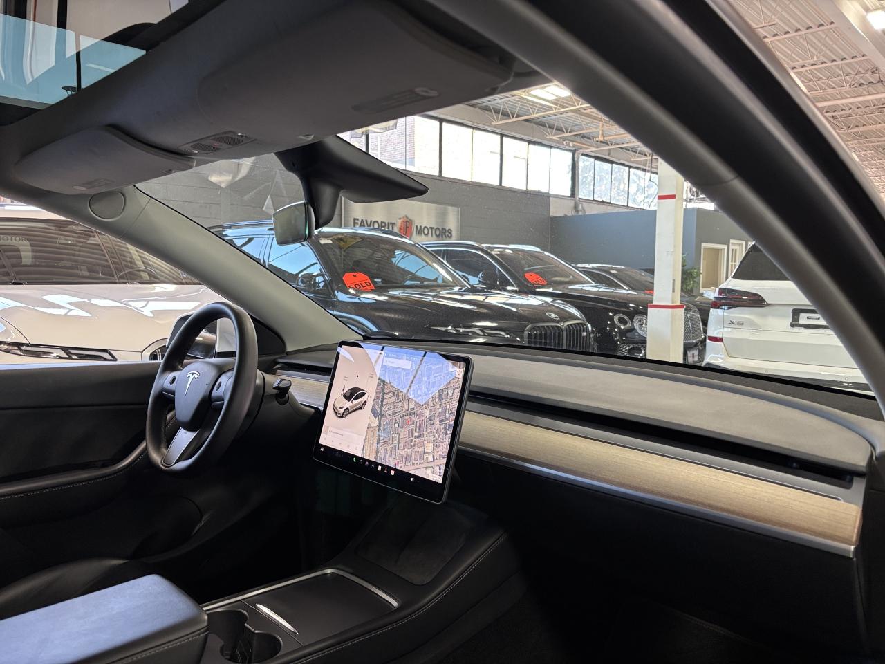 2022 Tesla Model Y Long Range AWD|DUALMOTOR|ACCELBOOST|AUTOPILOT|NAV| Photo