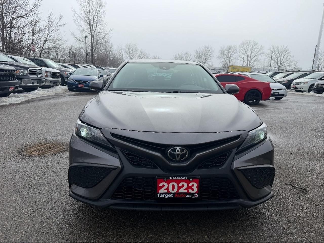 2023 Toyota Camry SE | Clean CARFAX | Very Well Maintained Photo