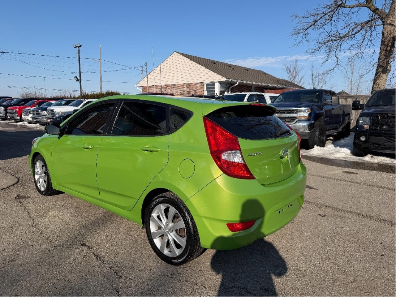 2014 Hyundai Accent GLS | Very Low Mileage | Drives Great !! Photo