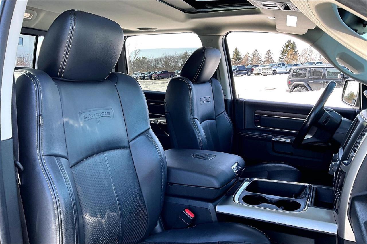 2019 RAM 1500 Classic Laramie EcoDiesel | Vented Leather | Sunroof | 4X4 Photo