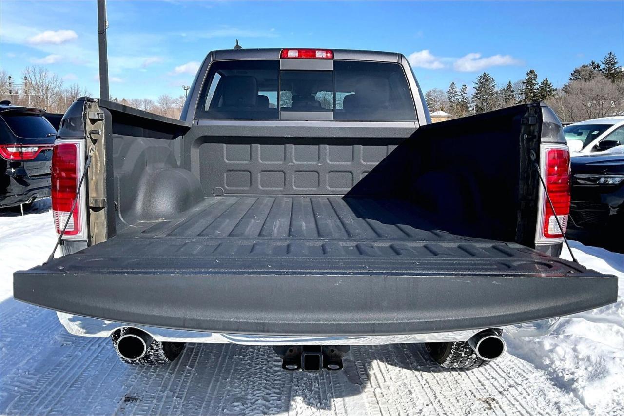 2019 RAM 1500 Classic Laramie EcoDiesel | Vented Leather | Sunroof | 4X4 Photo