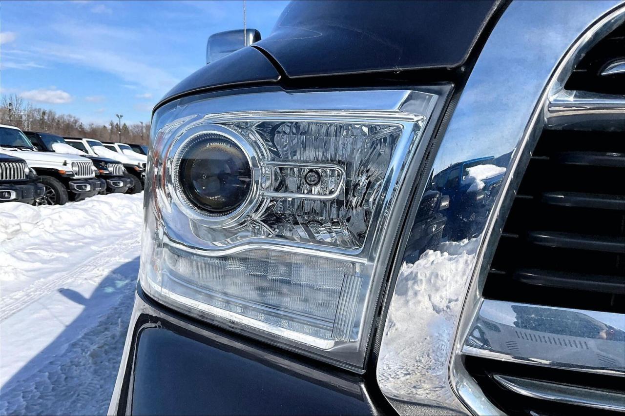 2019 RAM 1500 Classic Laramie EcoDiesel | Vented Leather | Sunroof | 4X4 Photo