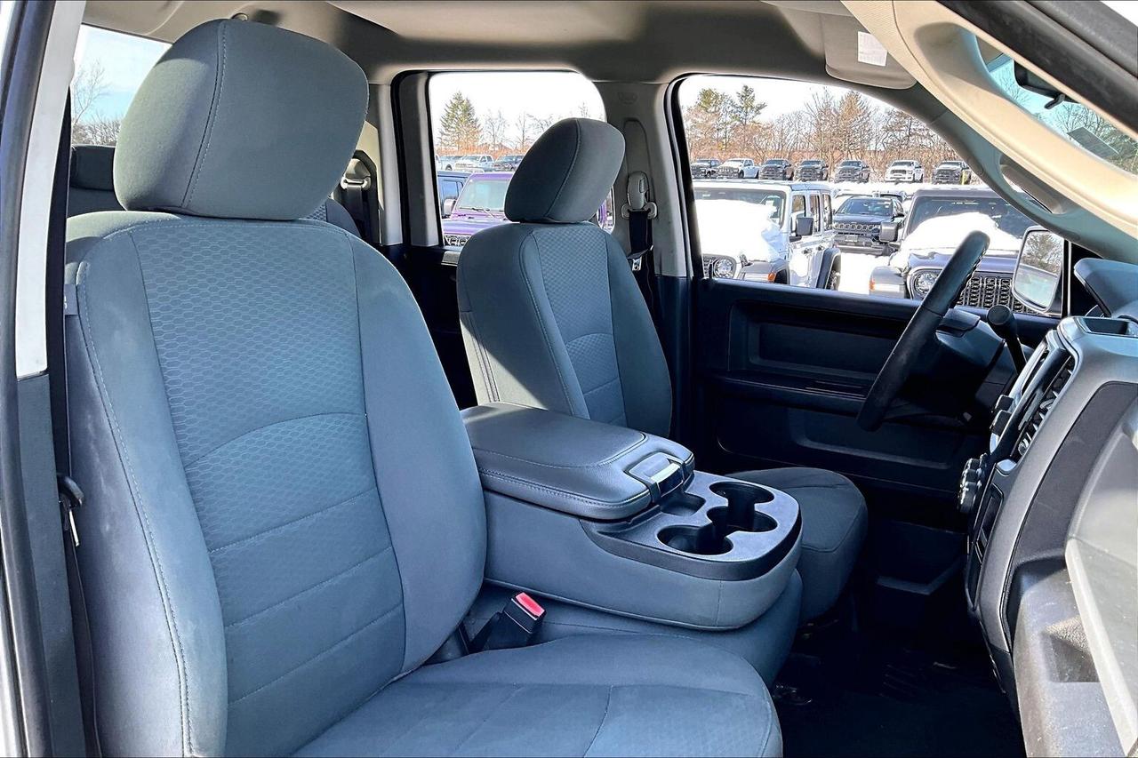 2018 RAM 1500 SXT Quad Cab V8 | AS IS | 4X4 Photo