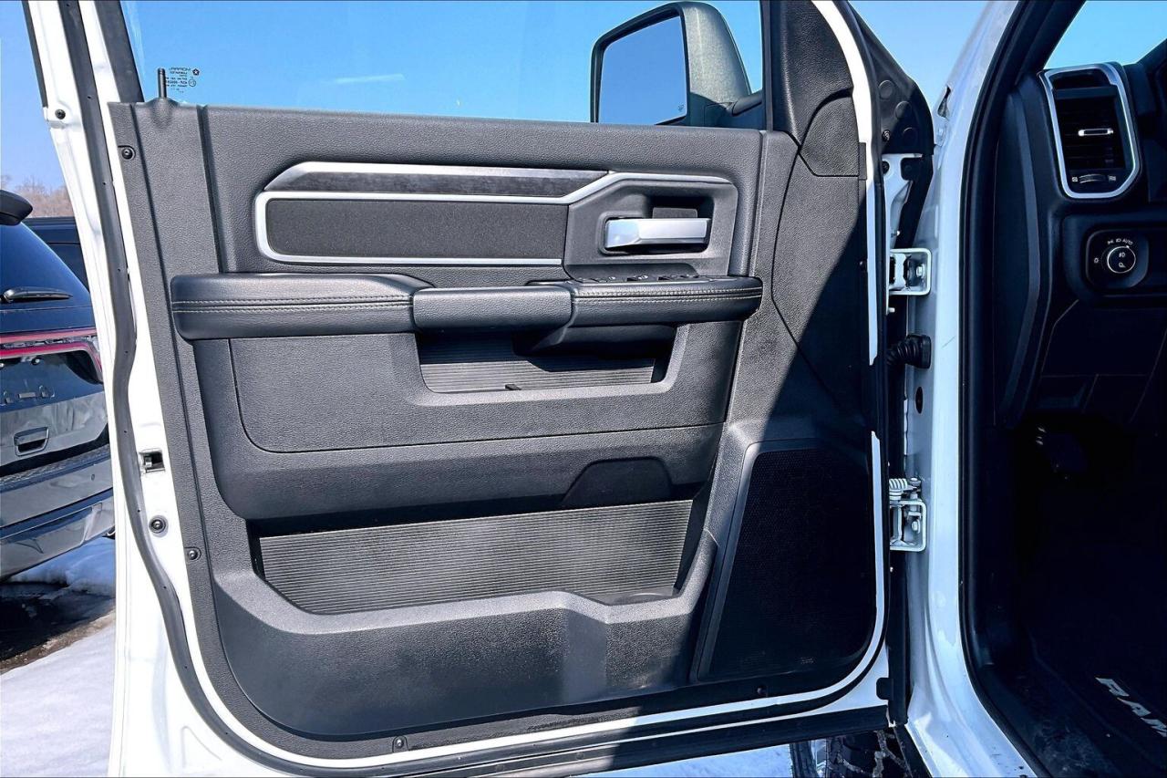 2024 RAM 3500 Big Horn Crew | 6.7L Diesel | Tow Pkg | 4X4 Photo