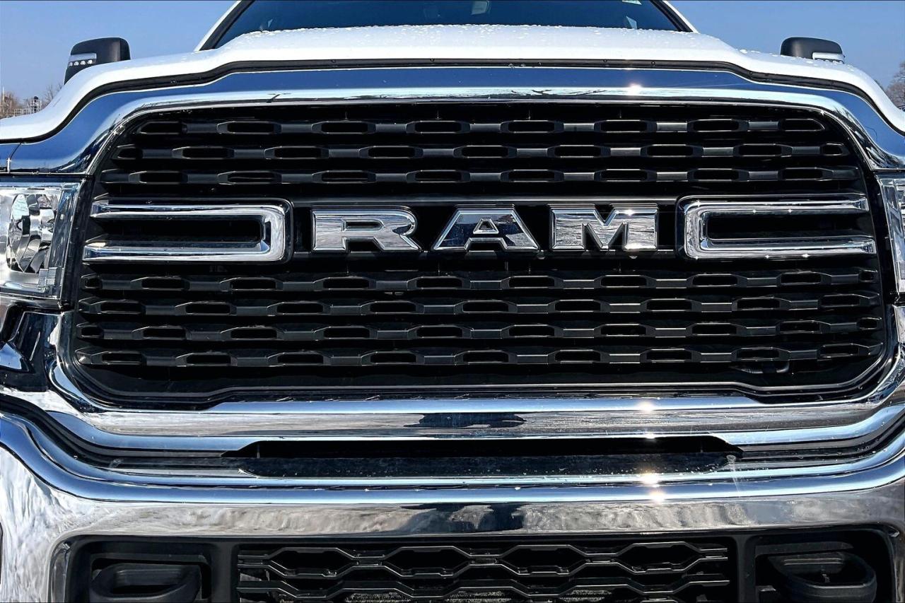 2024 RAM 3500 Big Horn Crew | 6.7L Diesel | Tow Pkg | 4X4 Photo