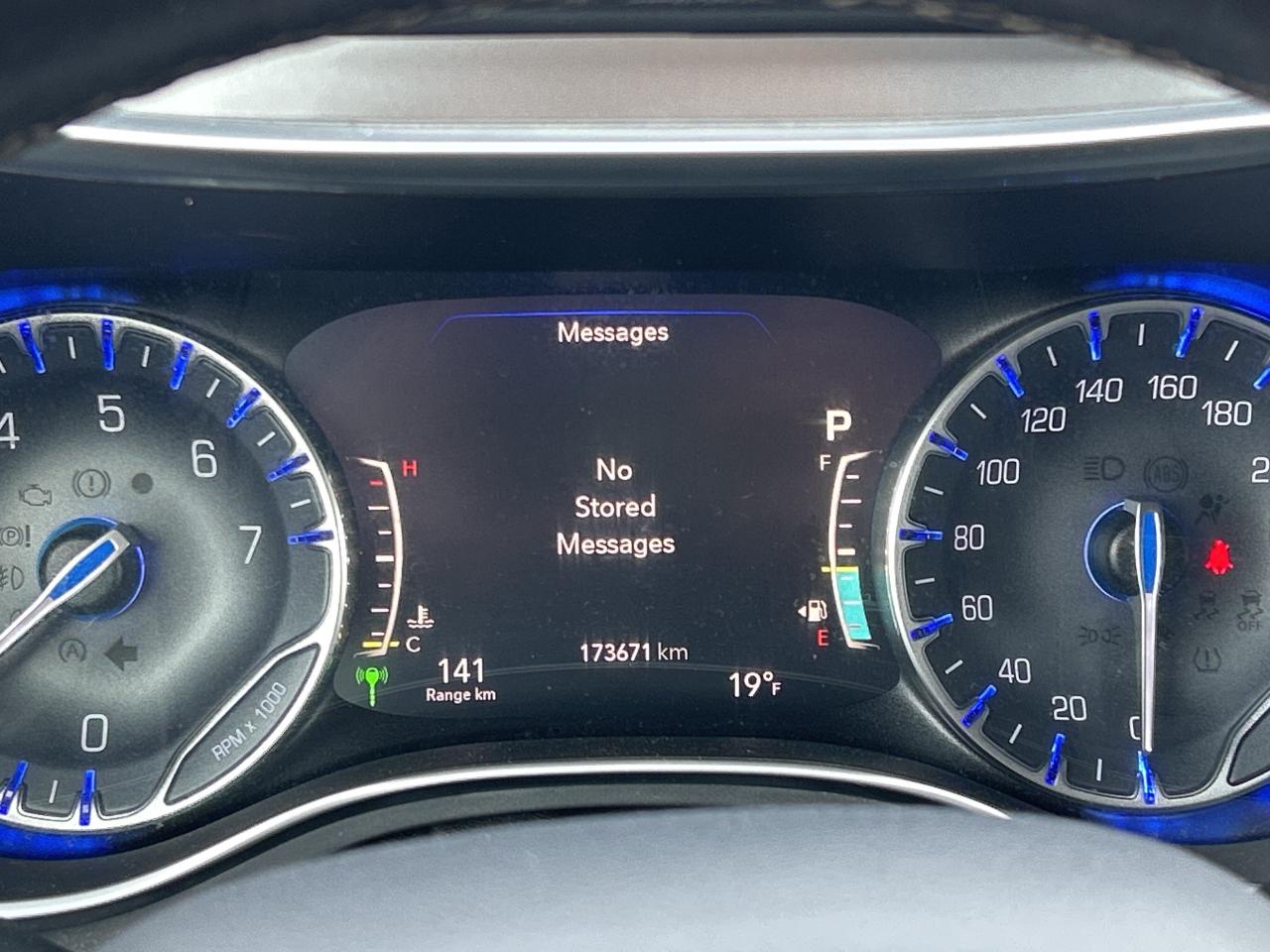 2019 Chrysler Pacifica TOURING- L PLUS S, CLEAN CARFAX, REMOTE START! - Photo #17