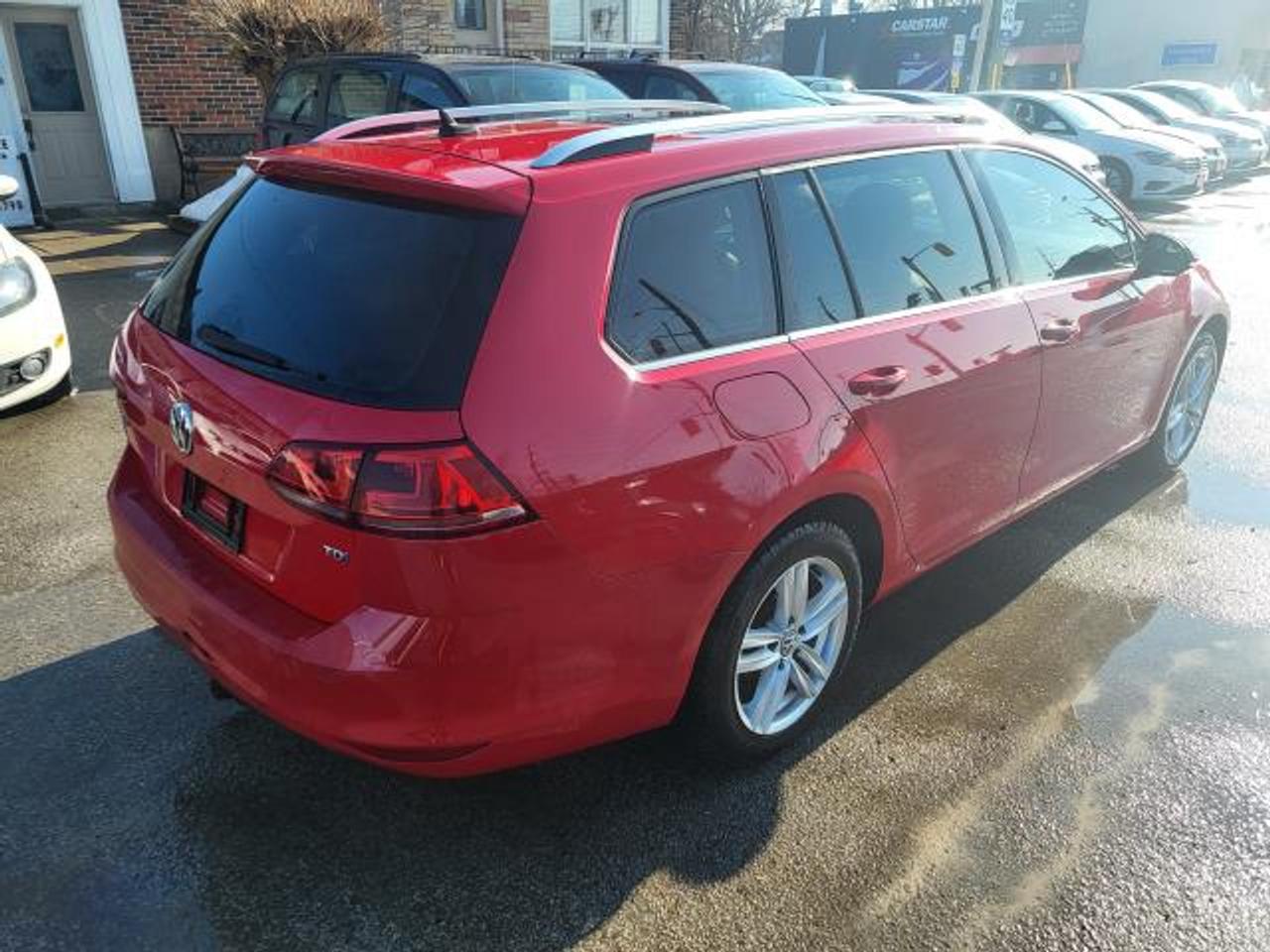 2015 Volkswagen Golf Sportwagen HIGHLINE TDI Photo