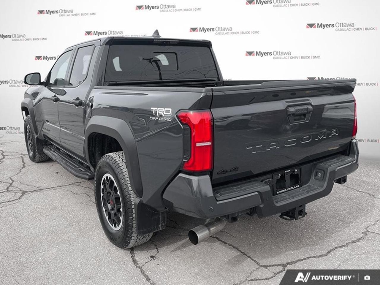 2024 Toyota Tacoma TRD Off Road  TRD OFFROAD W/PREMIUM PACK! Photo