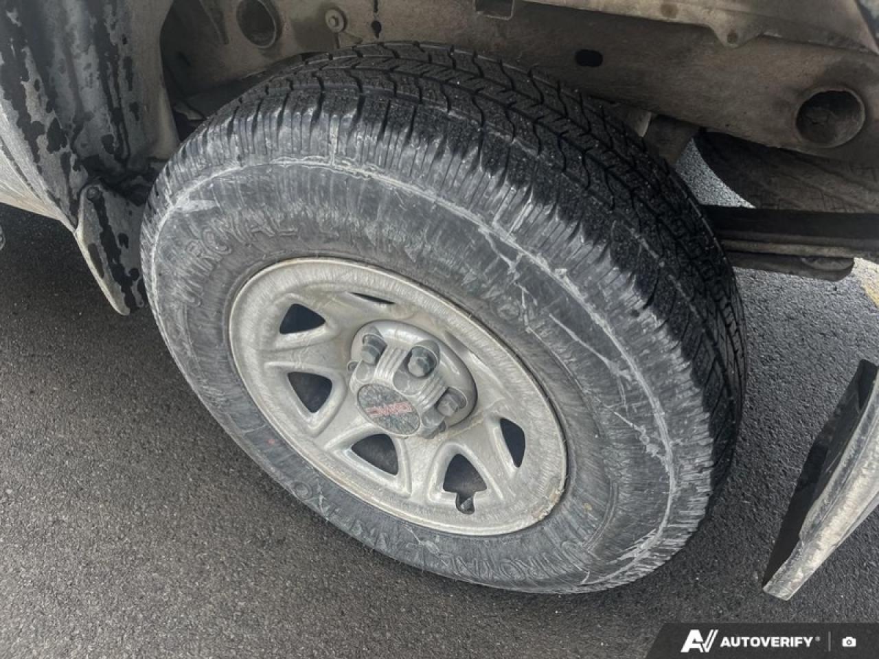 2016 GMC Sierra 1500 Base  CREW CAB, 5.3 V8, REAR CAMERA Photo