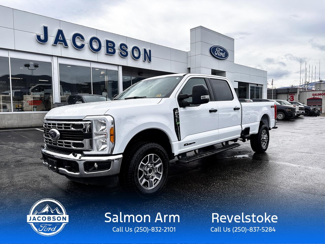 2023 Ford F-350 Super Duty SRW XLT Photo0