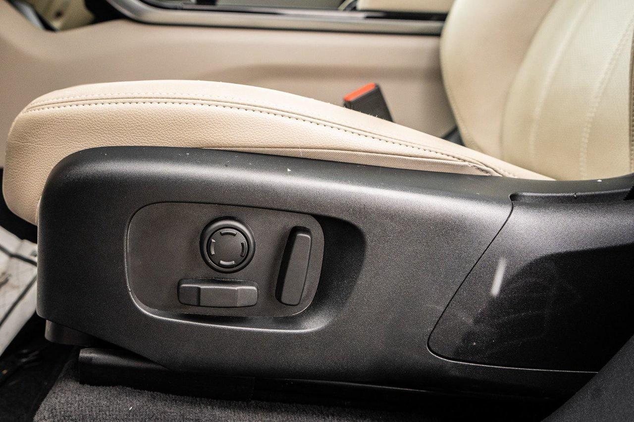 2023 Land Rover Range Rover Velar S Photo